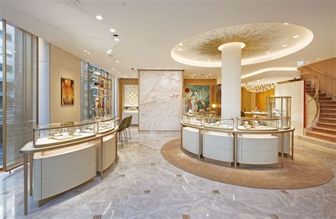 Cartier: fine jewelry, watches, accessories at Königsallee, 